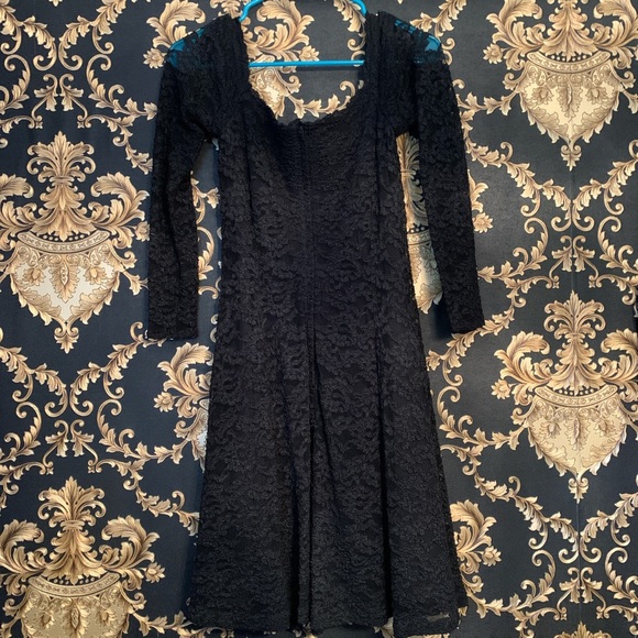 🦇 Vampire Princess Lace Midi Evening Dress 🦇 - Picture 2 of 4